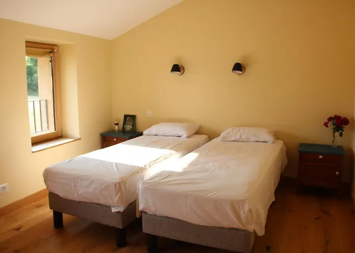 Les De La Ferme De 3* Pérouges