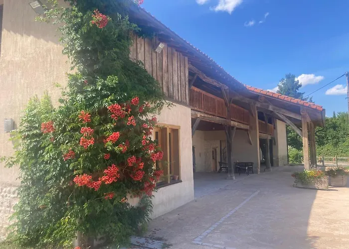 Les De La Ferme De 招待所 3*