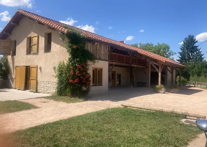 Les De La Ferme De 招待所 3*